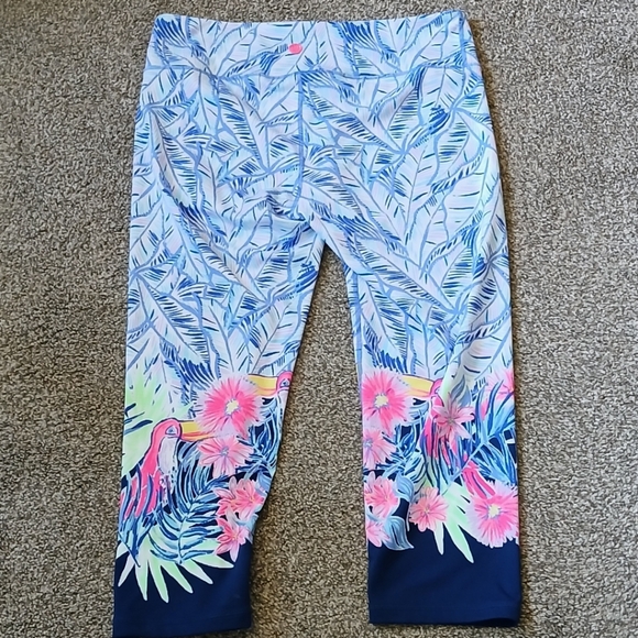 Lilly Pulitzer Luxletic Mid-Rise Capri Leggings Women's Size Large - Picture 2 of 4